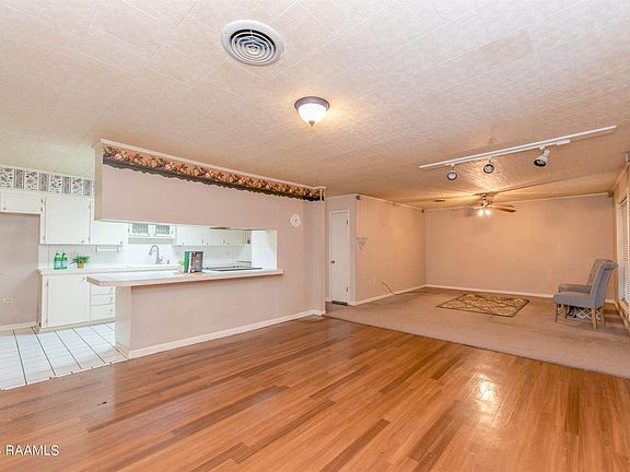 5th image of 1431 Elm Ave