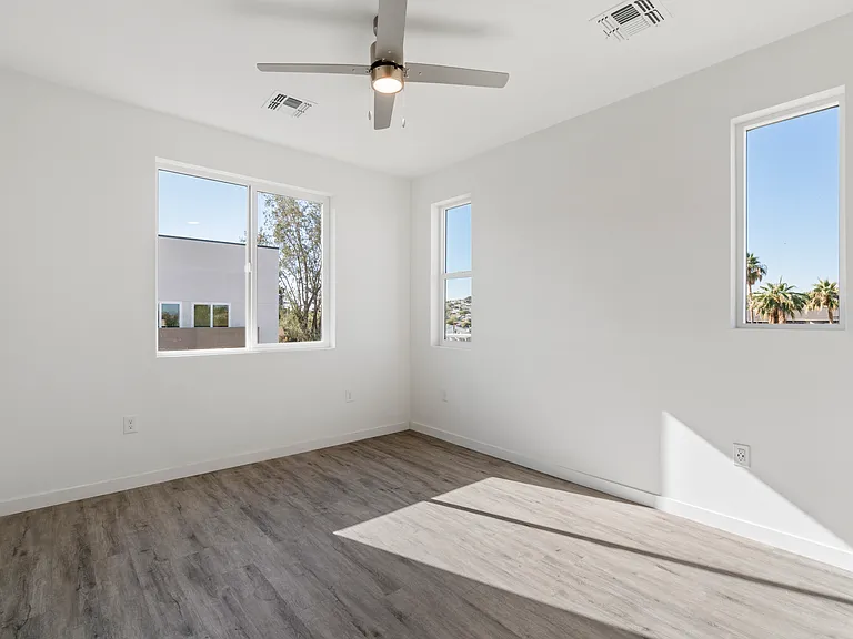 Agave Townhomes — Photo 92