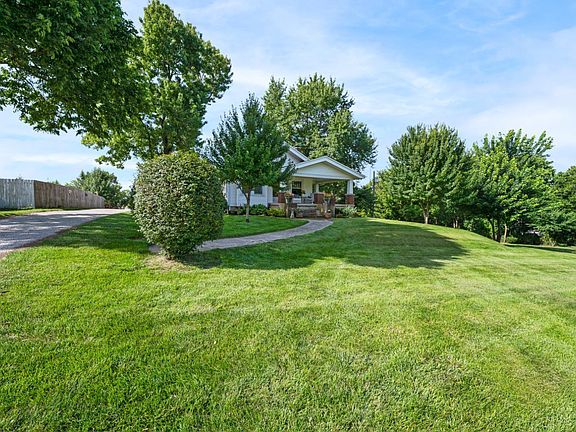 2nd image of 4803 Princeton Rd