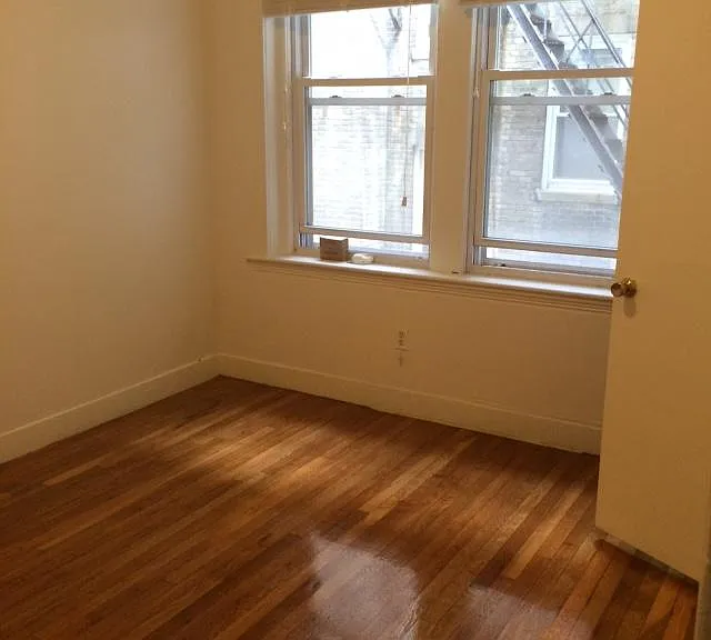 89 Park Dr #8 — Photo 2
