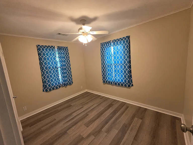 603 S Cherry St — Photo 8