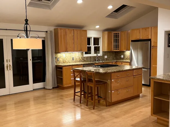 (undisclosed Address), Menlo Park, CA 94025