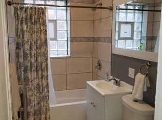 6966 N Ashland Blvd APT 2W, Chicago, IL 60626