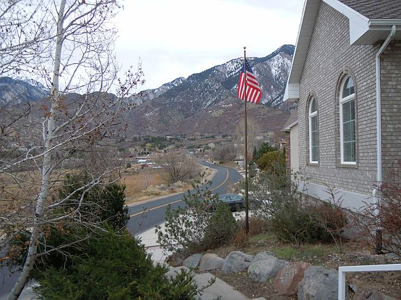 Wasatch front view from front approach walk