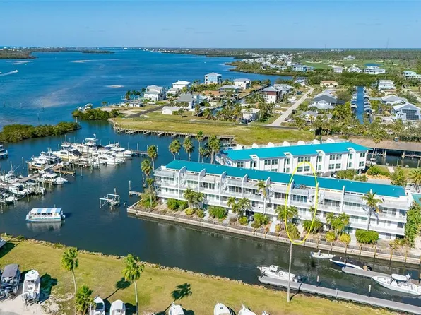 8226 Harborside Cir, Englewood, FL 34224