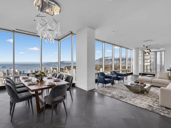 1128 Georgia St W #4401, Vancouver, BC V6E 0A8