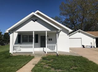 309 D St, Stapleton, NE 69163
