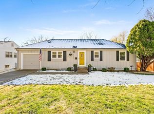 7315 W 89th St, Overland Park, KS 66212