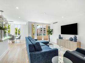 120 SE 5th Ave