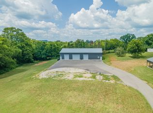 1060 S Cross Bridges Rd, Mount Pleasant, TN 38474