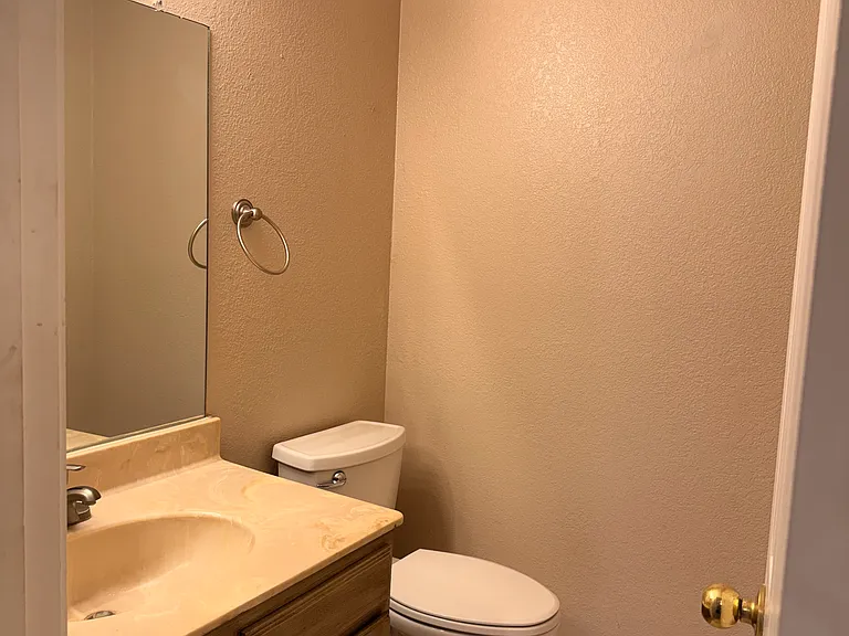 7812 Ranchwood Dr NW — Photo 8