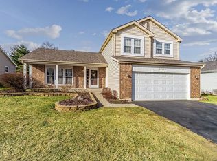 1N110 Timber Ridge Dr, Winfield, IL 60190