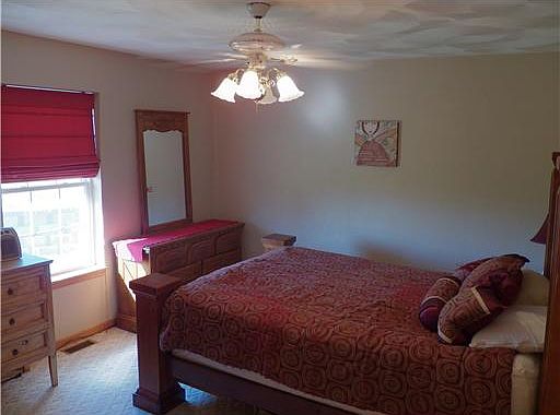 5th image of 102 Richland Ave