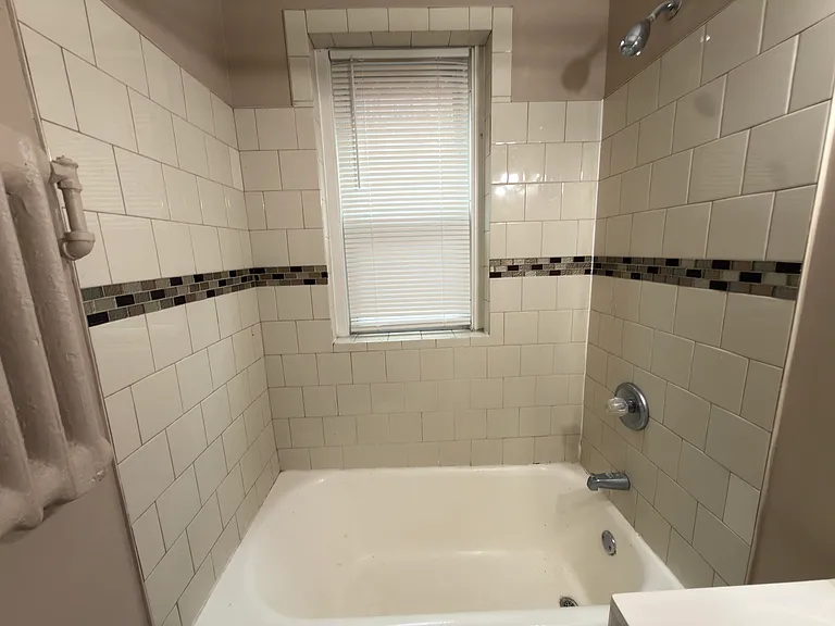 330 Laurel St #212 — Photo 2