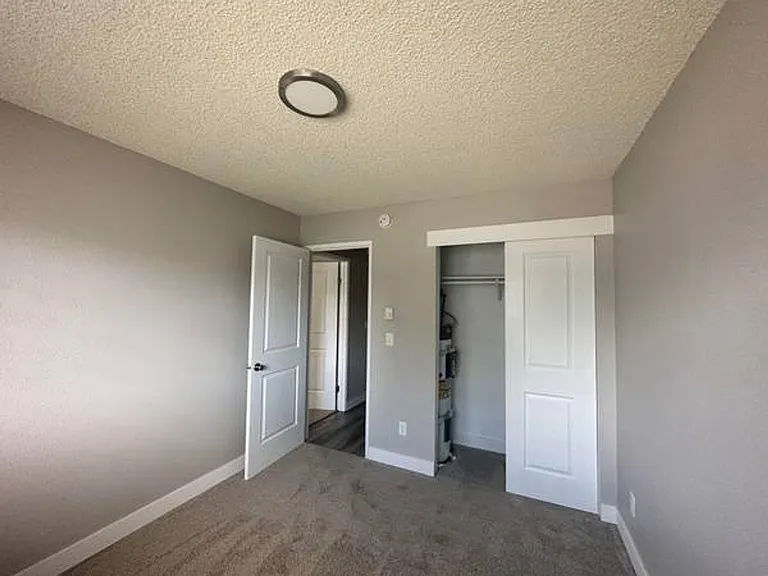 12550 SE Powell Blvd — Photo 25