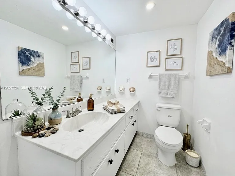 800 West Ave #924 — Photo 3