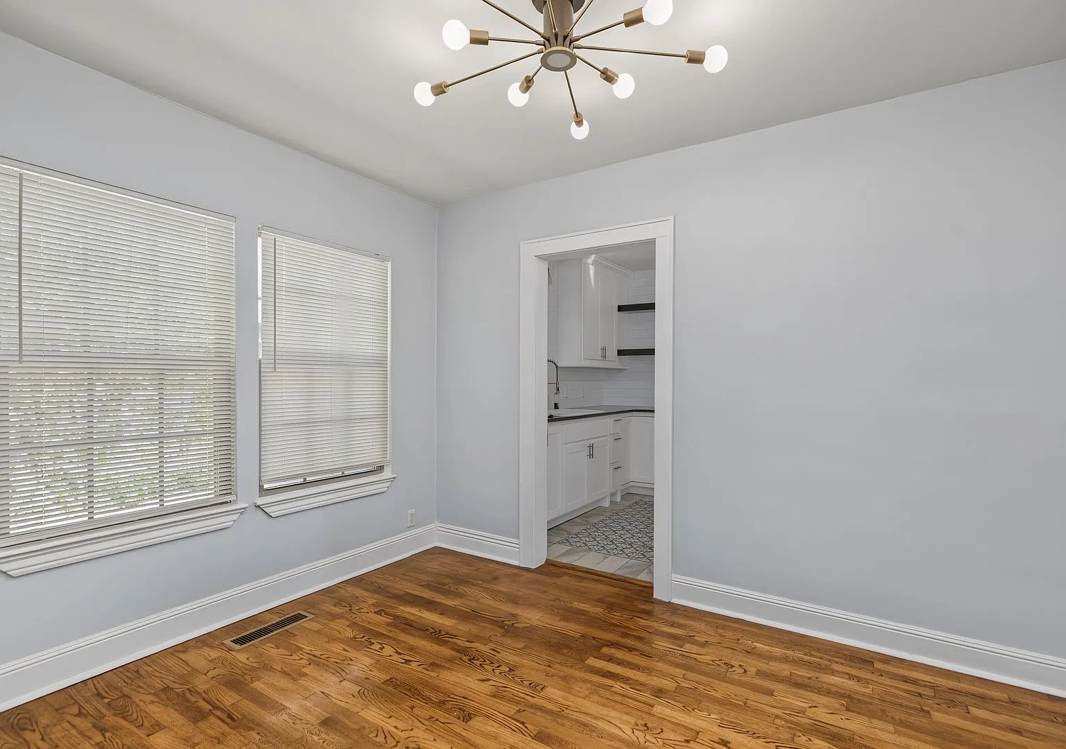 821 S. 3rd Street — Photo 2