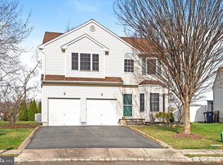 411 Grant Ave, Hightstown, NJ 08520