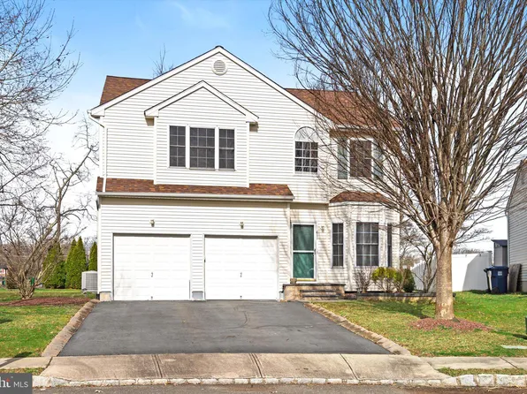 411 Grant Ave, Hightstown, NJ 08520