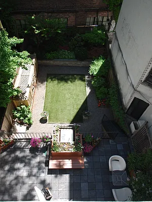 Rented by Sotheby's International Realty | media 49