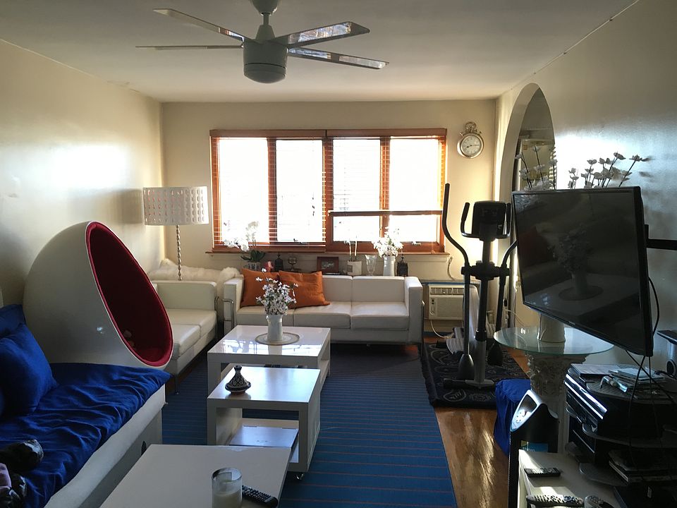 1st image of 3075 49th St