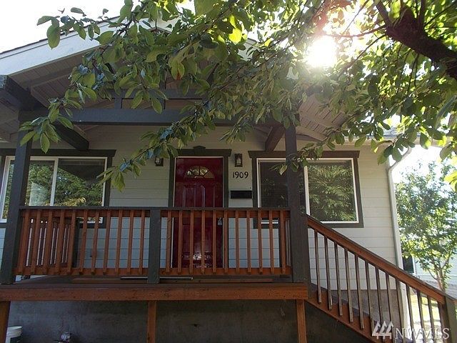 1st image of 1909 S Sprague Ave