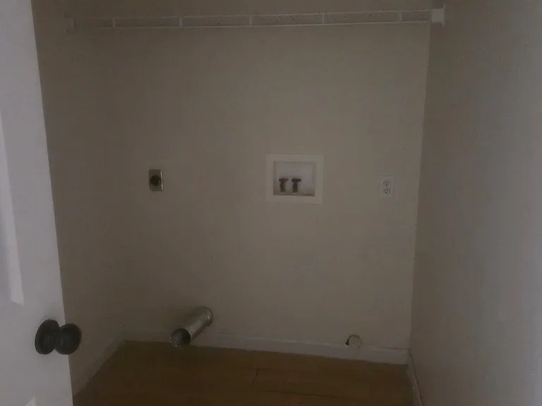 2824 Delrose Dr — Photo 11