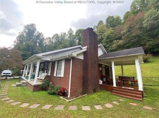 180 Stollings Rd, Hewett, WV 25108