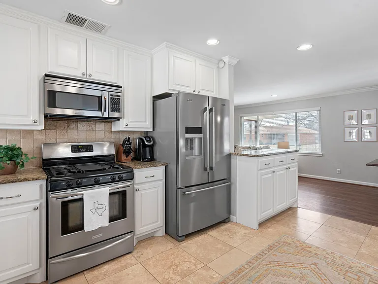 10615 Larchfield Ln — Photo 19