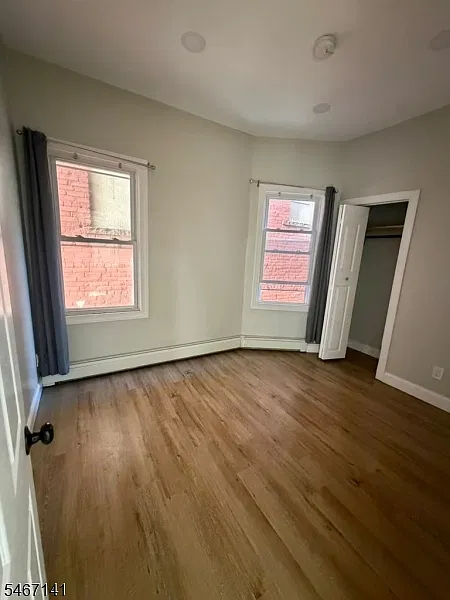 3 bed, 1.0 bath, $2,200 — Photo 3
