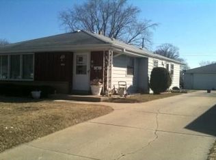 6904 N 40th Pl, Milwaukee, WI 53209