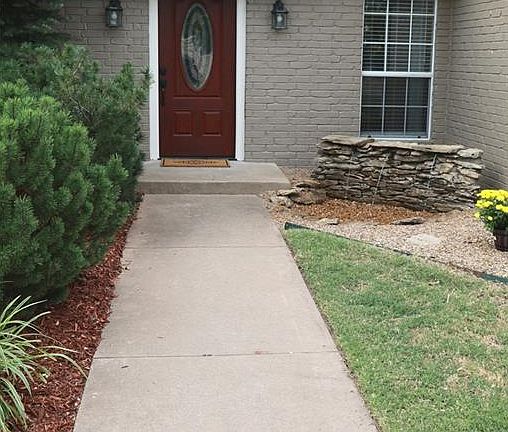 3rd image of 3104 S Beech Ave