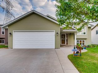 2424 Gall Ave, Saint Paul, MN 55109