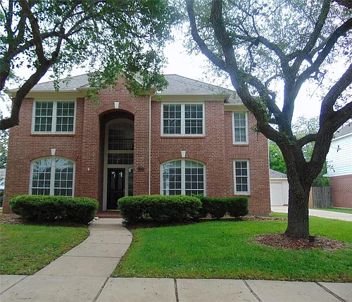 1739 Lake Winds Dr Photo 1