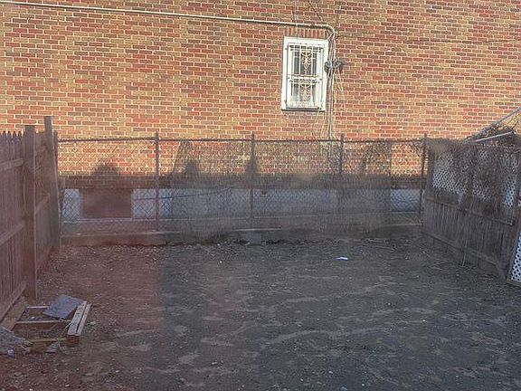 4th image of 10118 Martense Ave