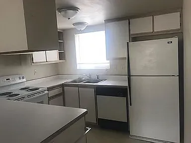 60 Dion Ct #2 — Photo 3