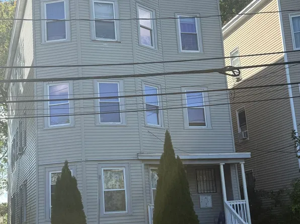 39 Standish St, Dorchester, MA 02124