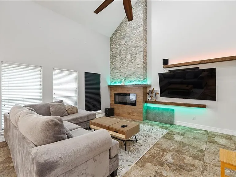 2801 Nicole Dr — Photo 4