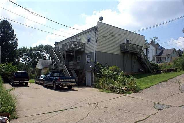 2nd image of 1109 Spring St