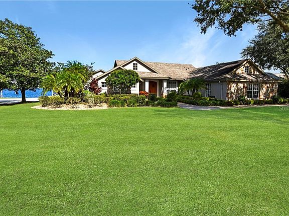 4th image of 16705 Bay Club Dr