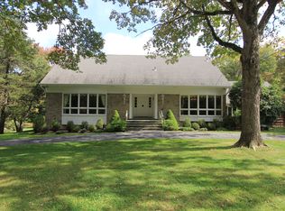 41 Pheasant Rd, Pound Ridge, NY 10576