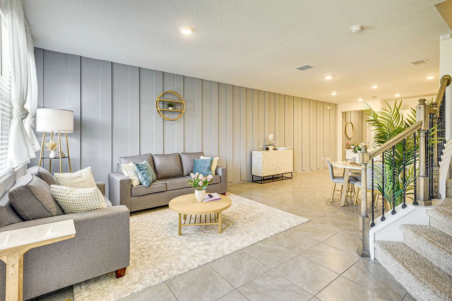 3 bed, 2.0 bath, 1797 sqft, $3,612 — Photo 2