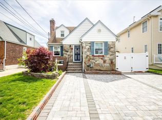 48 Hommell St, Valley Stream, NY 11580