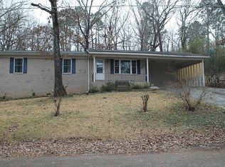 213 Curbstone Rd, Hot Springs, AR 71913