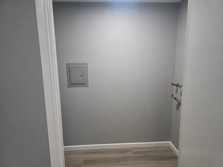 8000 University Ave #202 — Photo 10