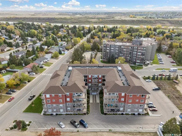 UNIT 108-322 Saguenay DRIVE, Saskatoon, SK S7K 4E6