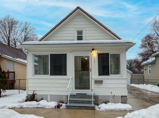 1238 Dearborn Ave, Aurora, IL 60505