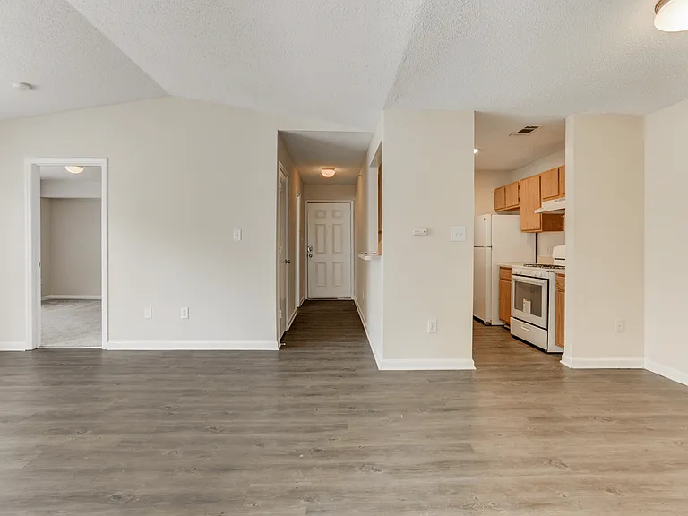 Forest Glen Apartments — Photo 22