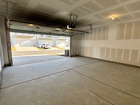 2nd image of 5011 Rill Ct