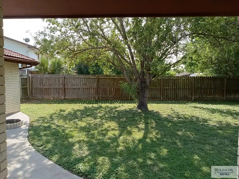 2821 Lotus Dr — Photo 18